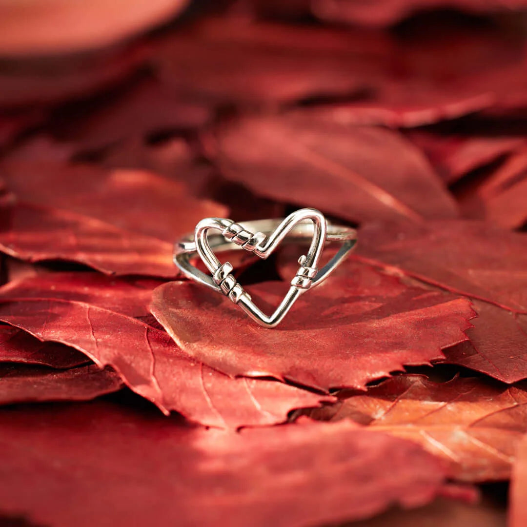 STERLING SILVER HEART WIRE RING