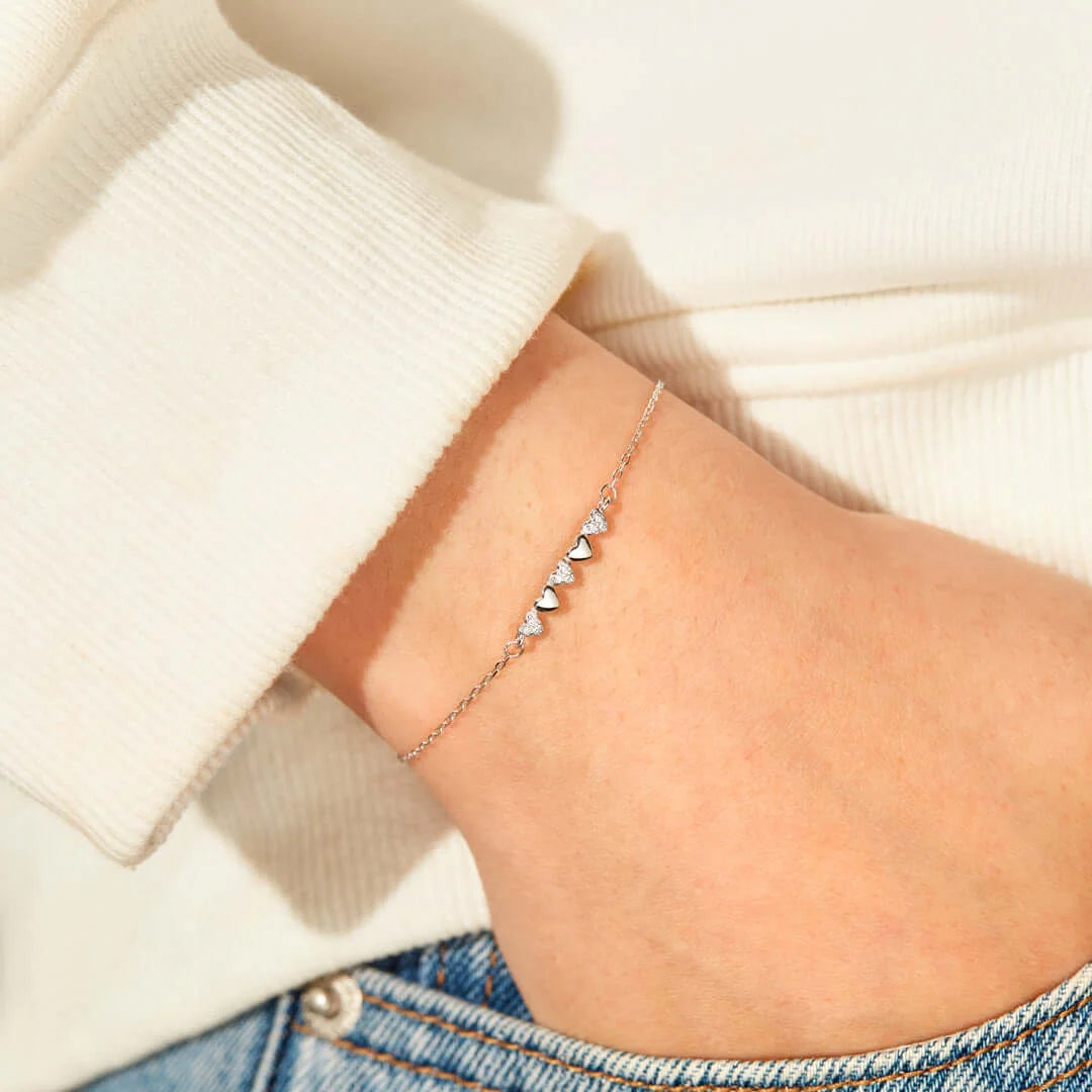 TRUE FRIENDS WILL NEVER PART TINY HEARTS BRACELET