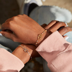 GRANDMOTHER & GRANDDAUGHTER BOND BRACELET IN SILVER / GOLD COLOR